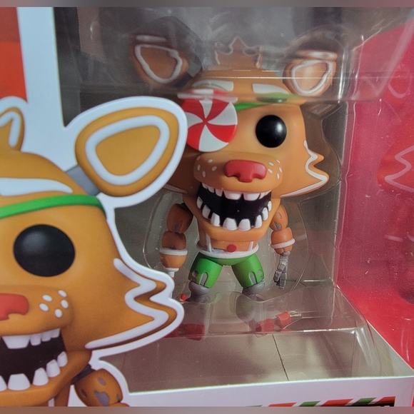 Gingerbread foxy funko # 938 (nib) - Picture 3 of 7